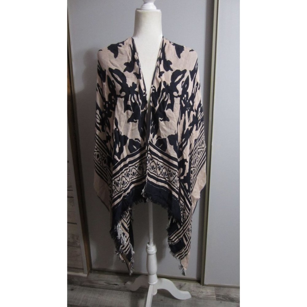 K&K Interiors One Size Kimono Style Wrap Cover Up